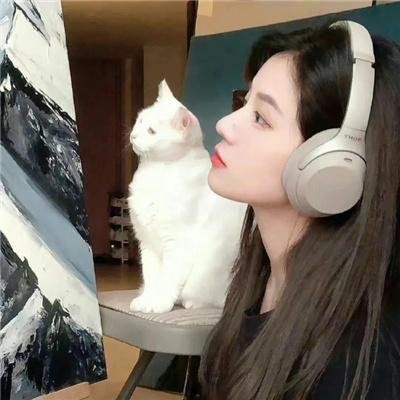 黑衣女子的香气